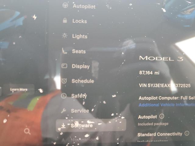 Photo 9 from auction – 2022 TESLA MODEL 3 with VIN 5YJ3E1EAXNF372525