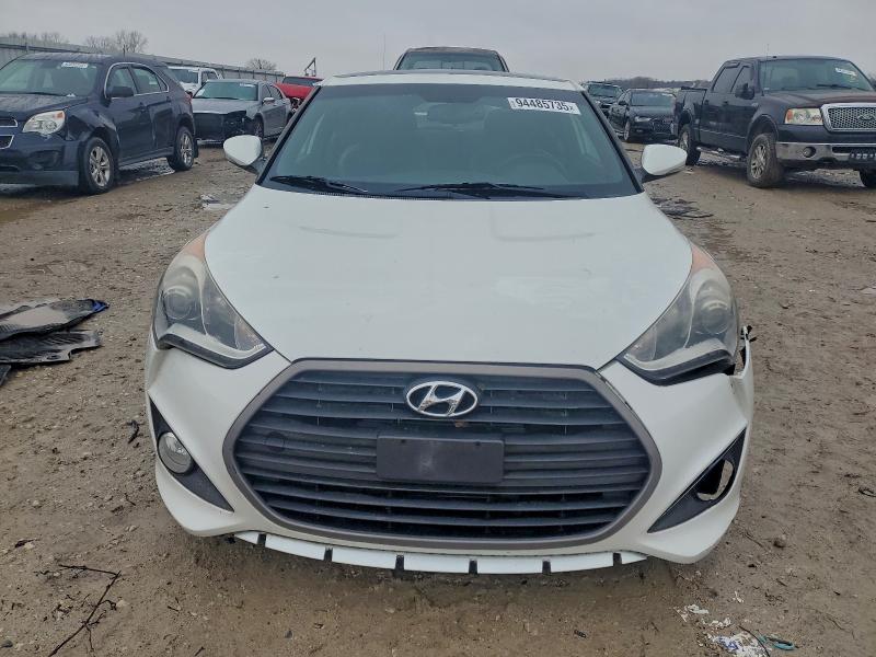 Photo 5 from auction – 2016 HYUNDAI VELOSTER T with VIN KMHTC6AE1GU278955
