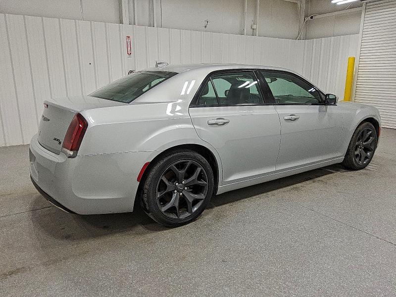 Photo 3 from auction – 2021 CHRYSLER 300 S with VIN 2C3CCABG5MH537442