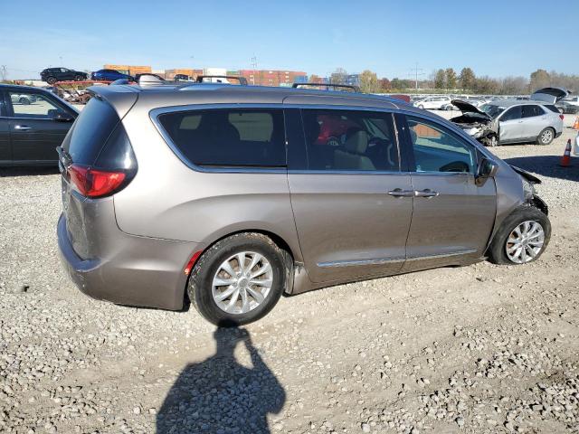 Photo 3 from auction – 2018 CHRYSLER PACIFICA T with VIN 2C4RC1BG6JR306562