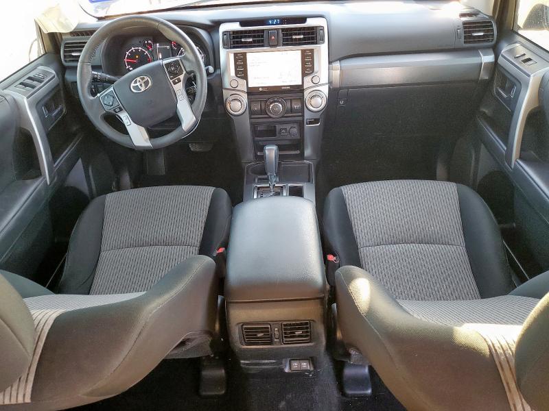Photo 8 from auction – 2021 TOYOTA 4RUNNER SR with VIN JTEEU5JR1M5229392