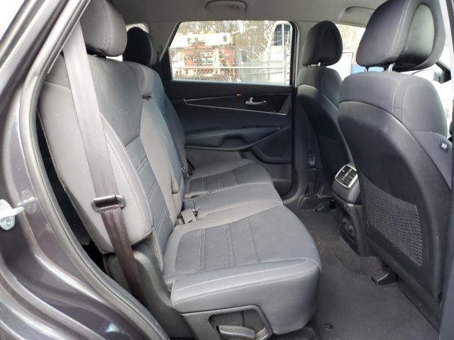 Photo 11 from auction – 2016 KIA SORENTO LX with VIN 5XYPG4A32GG059632