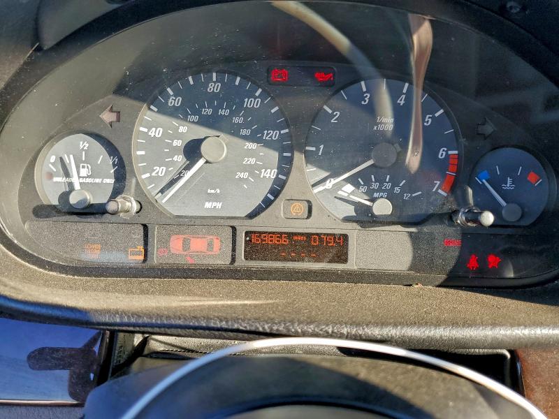 Photo 9 from auction – 2001 BMW 325 CI with VIN WBABS33461JY41803