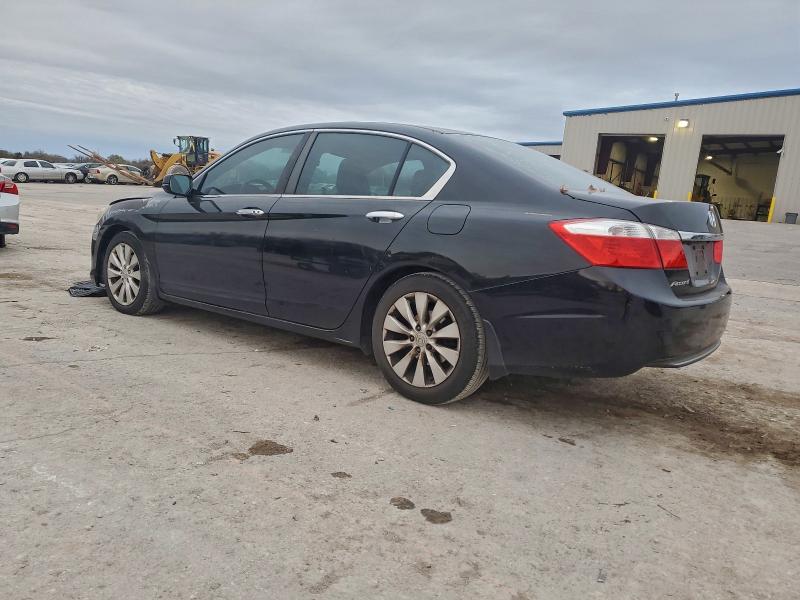 Photo 2 from auction – 2015 HONDA ACCORD EX with VIN 1HGCR2F76FA185470