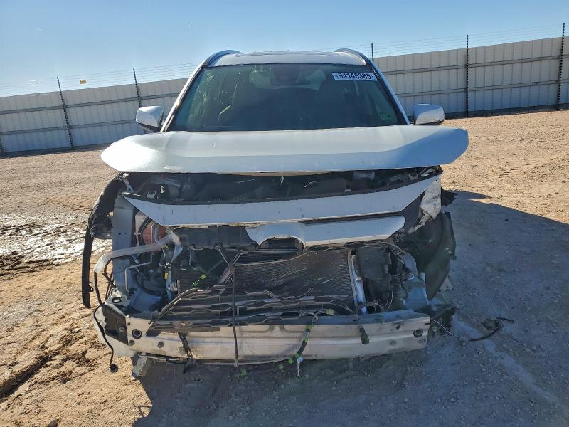 Photo 5 from auction – 2023 TOYOTA RAV4 LIMIT with VIN JTMD6RFV1PJ030040