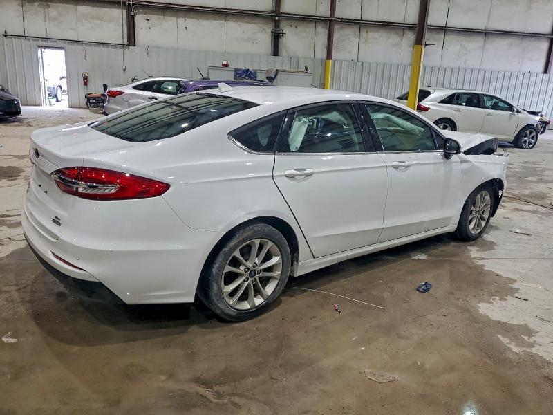 Photo 3 from auction – 2020 FORD FUSION SE with VIN 3FA6P0LU9LR106980
