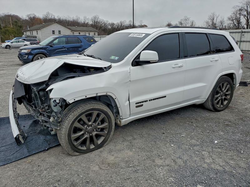JEEP GRAND CHER 2017 with VIN 1C4RJFBG8HC613981 - Photo from auction