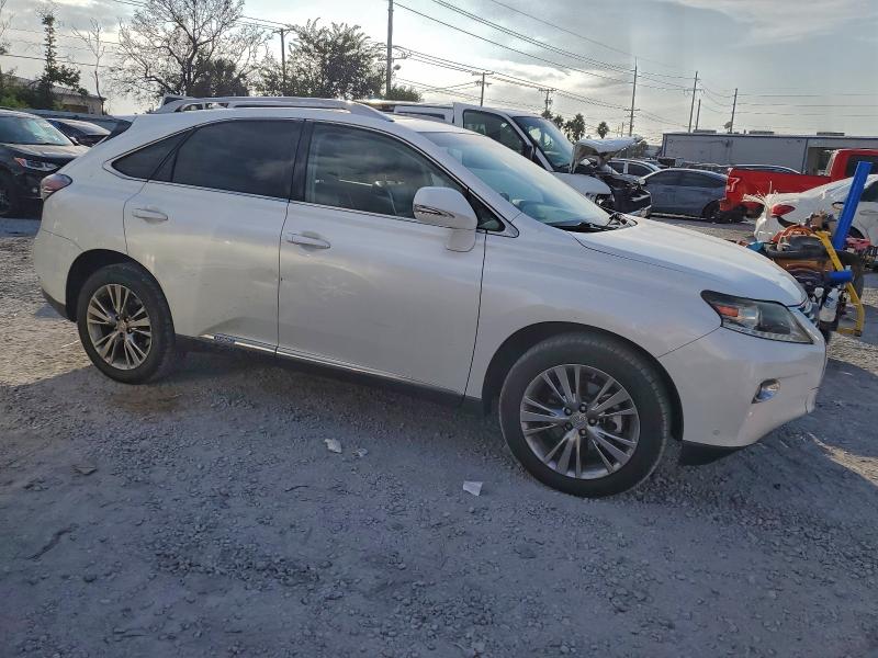 Photo 4 from auction – 2014 LEXUS RX 450H with VIN JTJBC1BA3E2067129