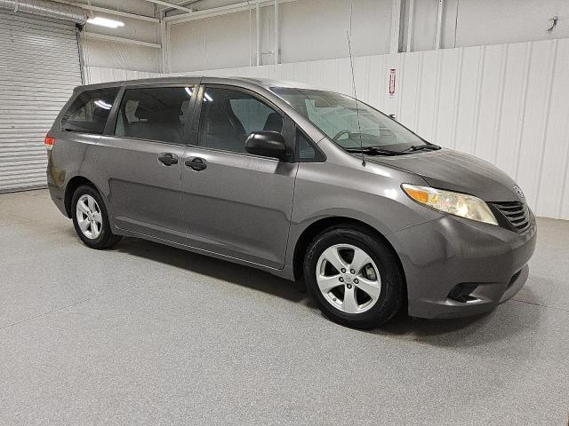 Photo 4 from auction – 2014 TOYOTA SIENNA with VIN 5TDZK3DC1ES510434