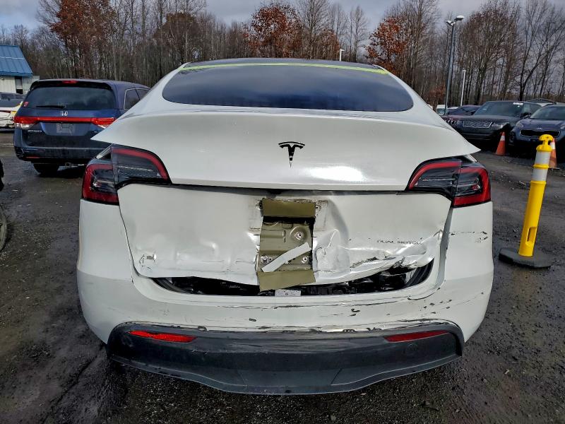 Фото 6 с аукциона – 2023 TESLA MODEL Y с VIN 7SAYGDEE8PA199093