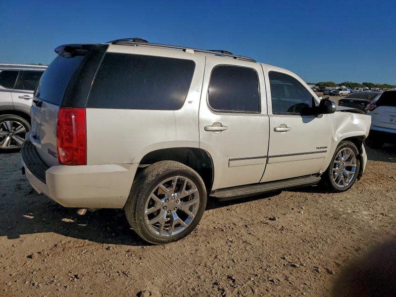 Photo 3 from auction – 2012 GMC YUKON SLT with VIN 1GKS1CE08CR134775