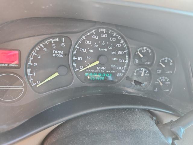 Photo 9 from auction – 2000 CHEVROLET SILVERADO with VIN 1GCEC19V0YZ331542