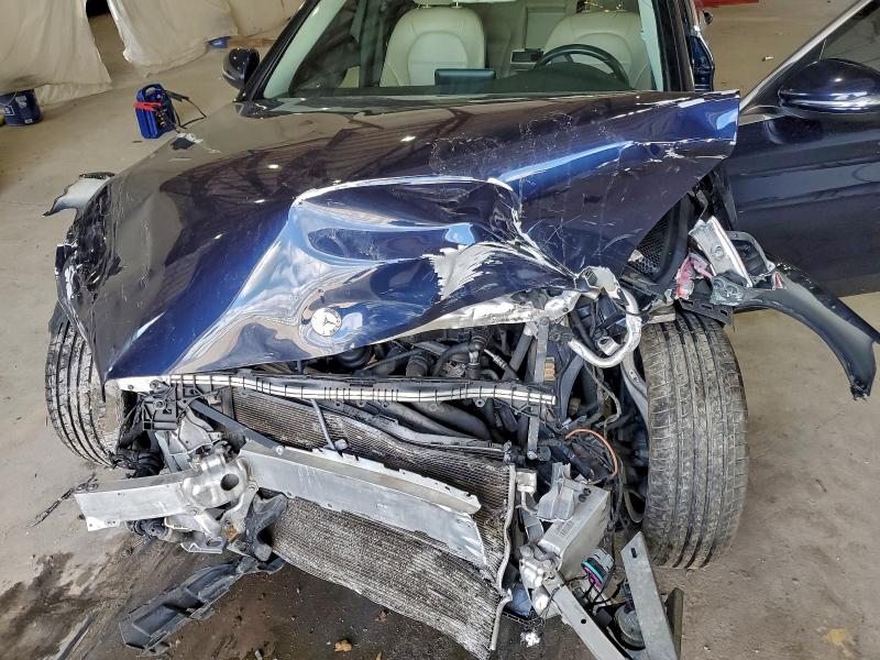 Photo 11 from auction – 2016 MERCEDES-BENZ C 300 with VIN 55SWF4JB5GU111489