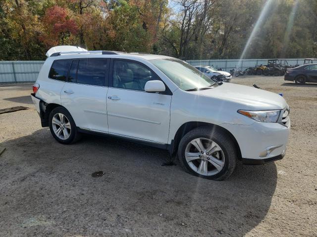 Photo 4 from auction – 2013 TOYOTA HIGHLANDER with VIN 5TDYK3EH9DS121030