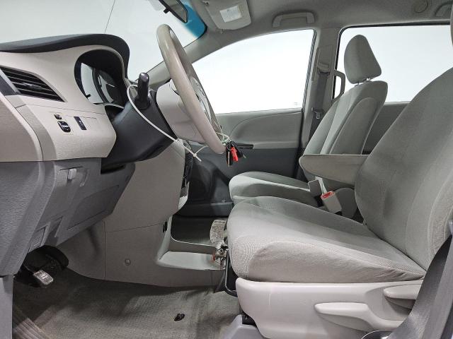 Photo 7 from auction – 2013 TOYOTA SIENNA with VIN 5TDZK3DC7DS342104