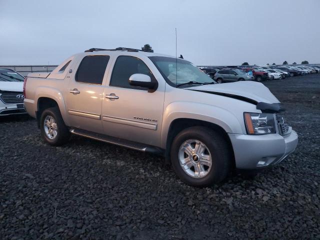 Photo 4 from auction – 2011 CHEVROLET AVALANCHE with VIN 3GNTKFE36BG324606