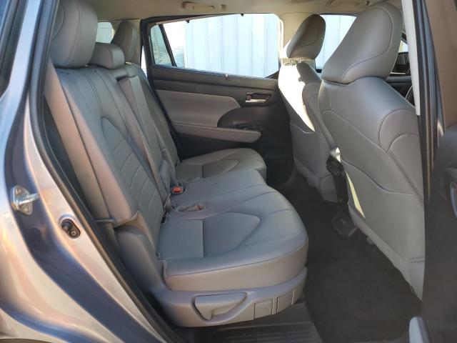 Photo 11 from auction – 2024 TOYOTA HIGHLANDER with VIN 5TDKDRAH5RS051994