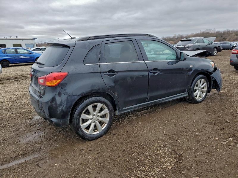 Photo 3 from auction – 2013 MITSUBISHI OUTLANDER with VIN 4A4AR4AU8DE006875