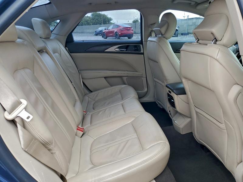 Photo 10 from auction – 2019 LINCOLN MKZ with VIN 3LN6L5C92KR614104