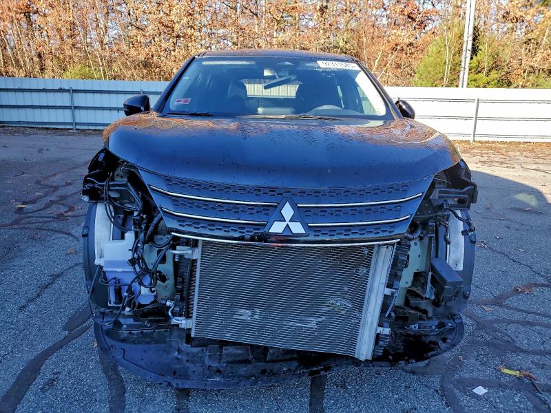 Photo 5 from auction – 2022 MITSUBISHI OUTLANDER with VIN JA4J4TA89NZ073248