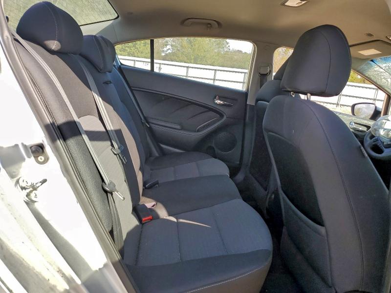 Photo 10 from auction – 2014 KIA FORTE LX with VIN KNAFX4A63E5125307