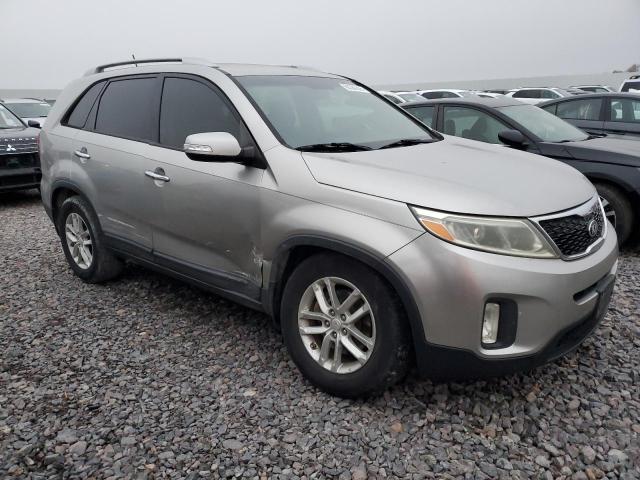 Photo 4 from auction – 2014 KIA SORENTO LX with VIN 5XYKT3A69EG532871