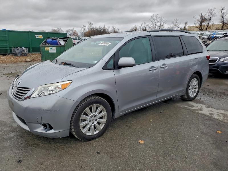 TOYOTA SIENNA XLE 2015 with VIN 5TDDK3DC7FS097625 - Photo from auction