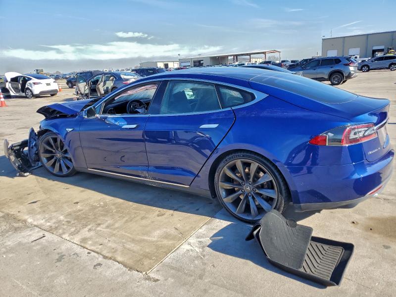 Photo 2 from auction – 2016 TESLA MODEL S with VIN 5YJSA1E23GF125799
