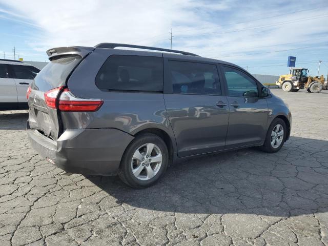 Photo 3 from auction – 2015 TOYOTA SIENNA with VIN 5TDKK3DC1FS598713