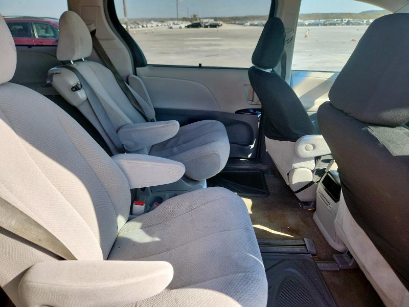 Photo 11 from auction – 2013 TOYOTA SIENNA LE with VIN 5TDKK3DC3DS309232