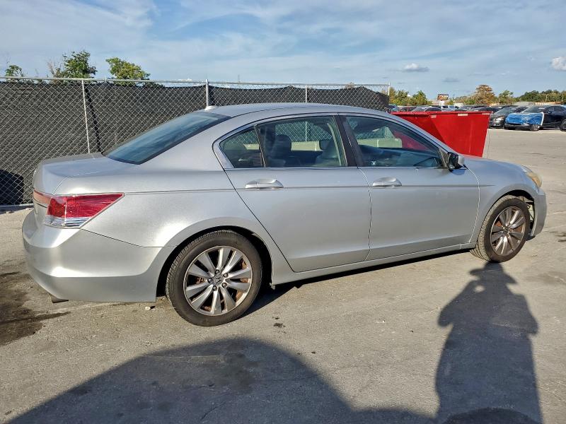 Photo 3 from auction – 2012 HONDA ACCORD EXL with VIN 1HGCP2F89CA161450