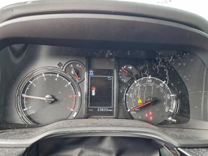 Photo 9 from auction – 2022 TOYOTA 4RUNNER SR with VIN JTEEU5JR8N5262553