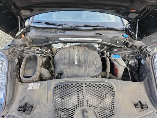 Photo 12 from auction – 2018 PORSCHE MACAN with VIN WP1AA2A50JLB05630