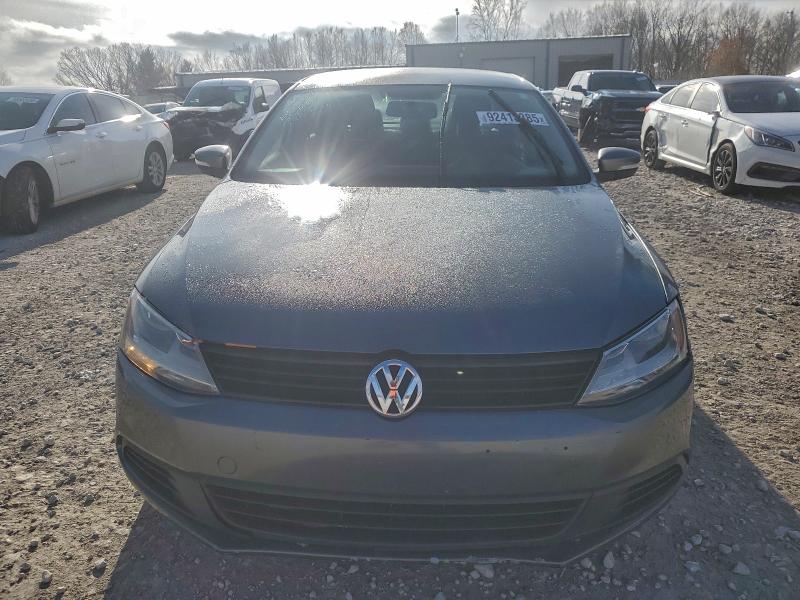 Photo 5 from auction – 2014 VOLKSWAGEN JETTA SE with VIN 3VWD17AJ5EM243383