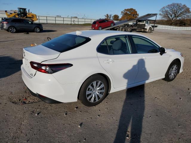 Photo 3 from auction – 2021 TOYOTA CAMRY with VIN 4T1C31AK9MU024706