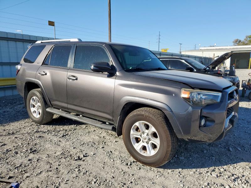 Photo 4 from auction – 2015 TOYOTA 4RUNNER SR with VIN JTEZU5JR5F5096253