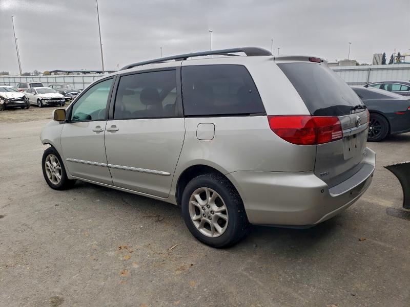 Photo 2 from auction – 2004 TOYOTA SIENNA XLE with VIN 5TDBA22C34S013210