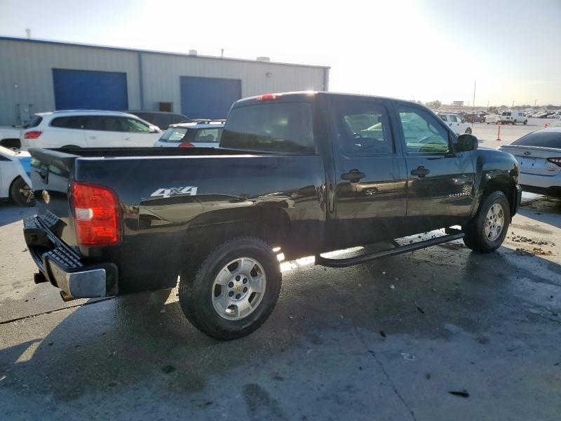 Foto 3 de la subasta – 2011 CHEVROLET SILVERADO con VIN 3GCUKSE22BG288698