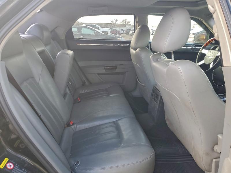 Photo 10 from auction – 2005 CHRYSLER 300C with VIN 2C3AA63H65H522757
