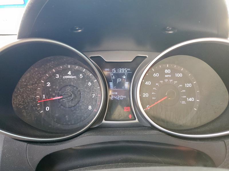 Photo 9 from auction – 2014 HYUNDAI VELOSTER with VIN KMHTC6AD1EU193974