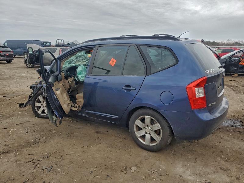 Photo 2 from auction – 2008 KIA RONDO with VIN KNAFG526487156918
