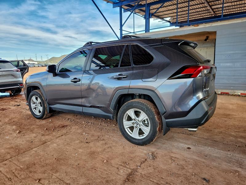 Photo 2 from auction – 2019 TOYOTA RAV4 XLE with VIN 2T3W1RFV7KC006103