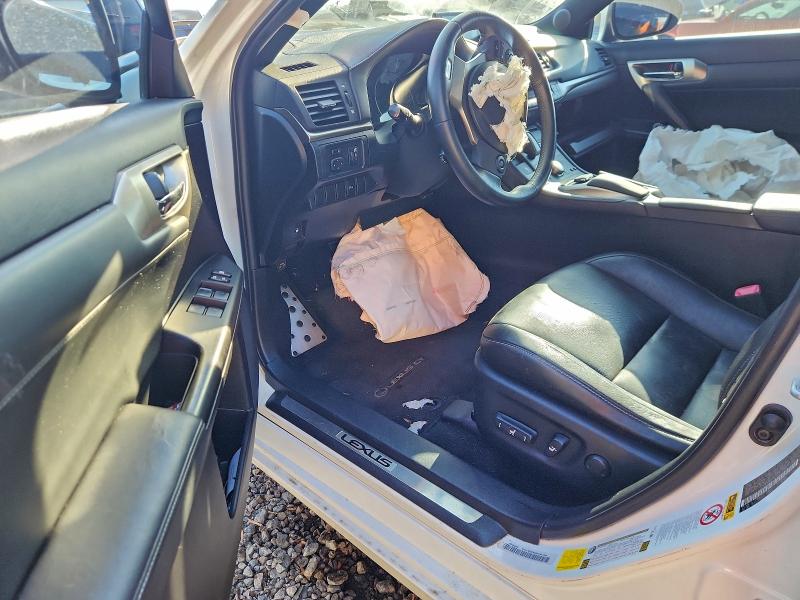 Photo 8 from auction – 2015 LEXUS CT 200 with VIN JTHKD5BH7F2247198