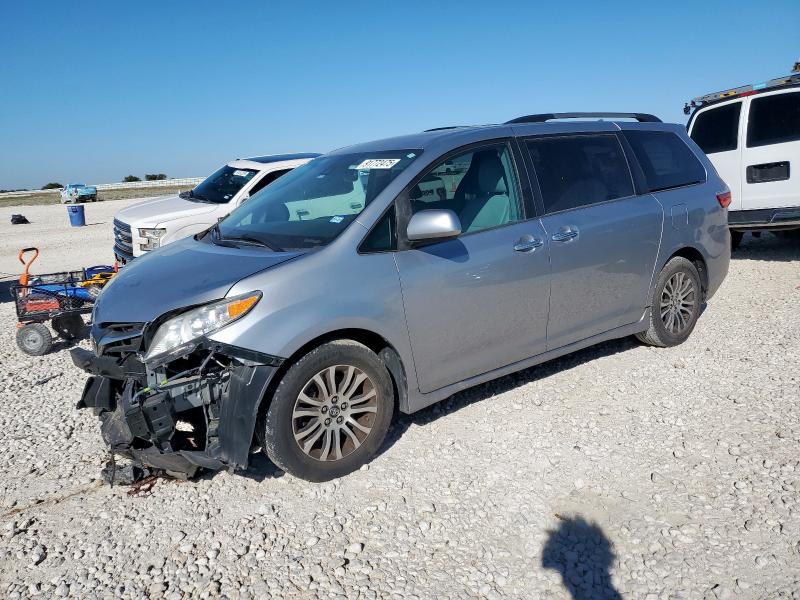 TOYOTA SIENNA XLE 2018 with VIN 5TDYZ3DC0JS948637 - Photo from auction