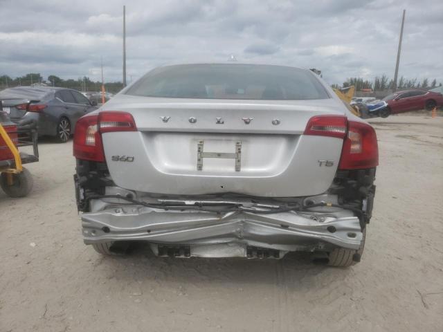 Photo 6 from auction – 2015 VOLVO S60 with VIN YV1612TA1F2310124