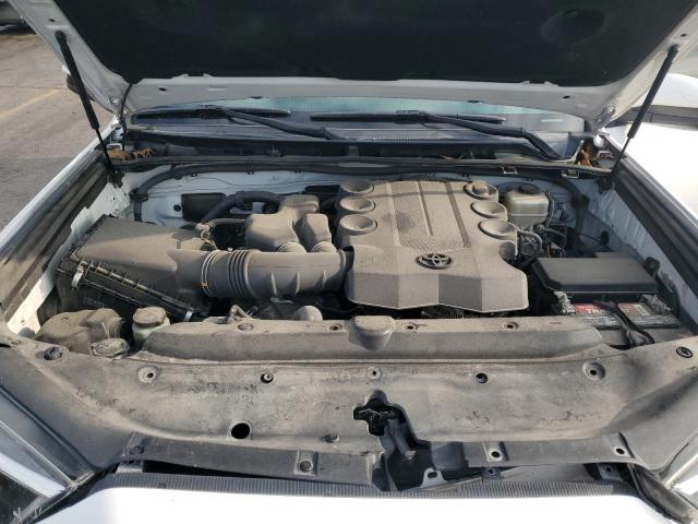 Photo 12 from auction – 2015 TOYOTA 4RUNNER SR with VIN JTEBU5JR2F5230962