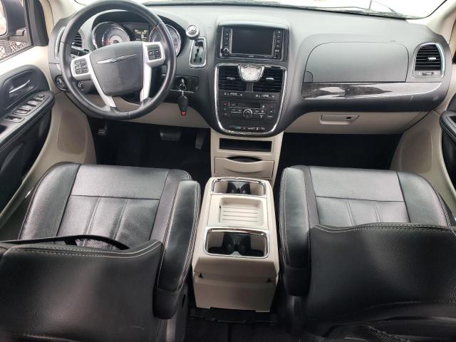 Photo 8 from auction – 2016 CHRYSLER TOWN & COU with VIN 2C4RC1BG1GR296483