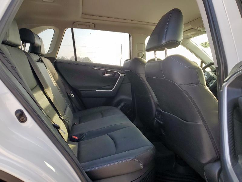 Photo 11 from auction – 2023 TOYOTA RAV4 LIMIT with VIN JTMD6RFV9PD110023