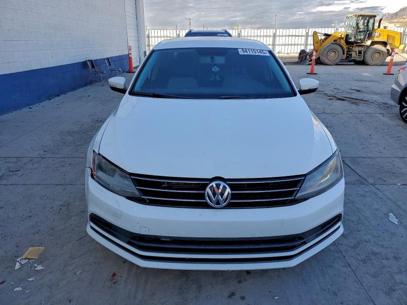 Photo 5 from auction – 2017 VOLKSWAGEN JETTA S with VIN 3VW2B7AJ2HM310370