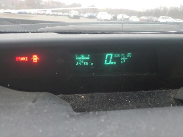 Photo 9 from auction – 2005 TOYOTA PRIUS with VIN JTDKB20U553092892